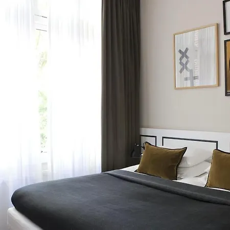 Morgan & Mees 호텔 4*